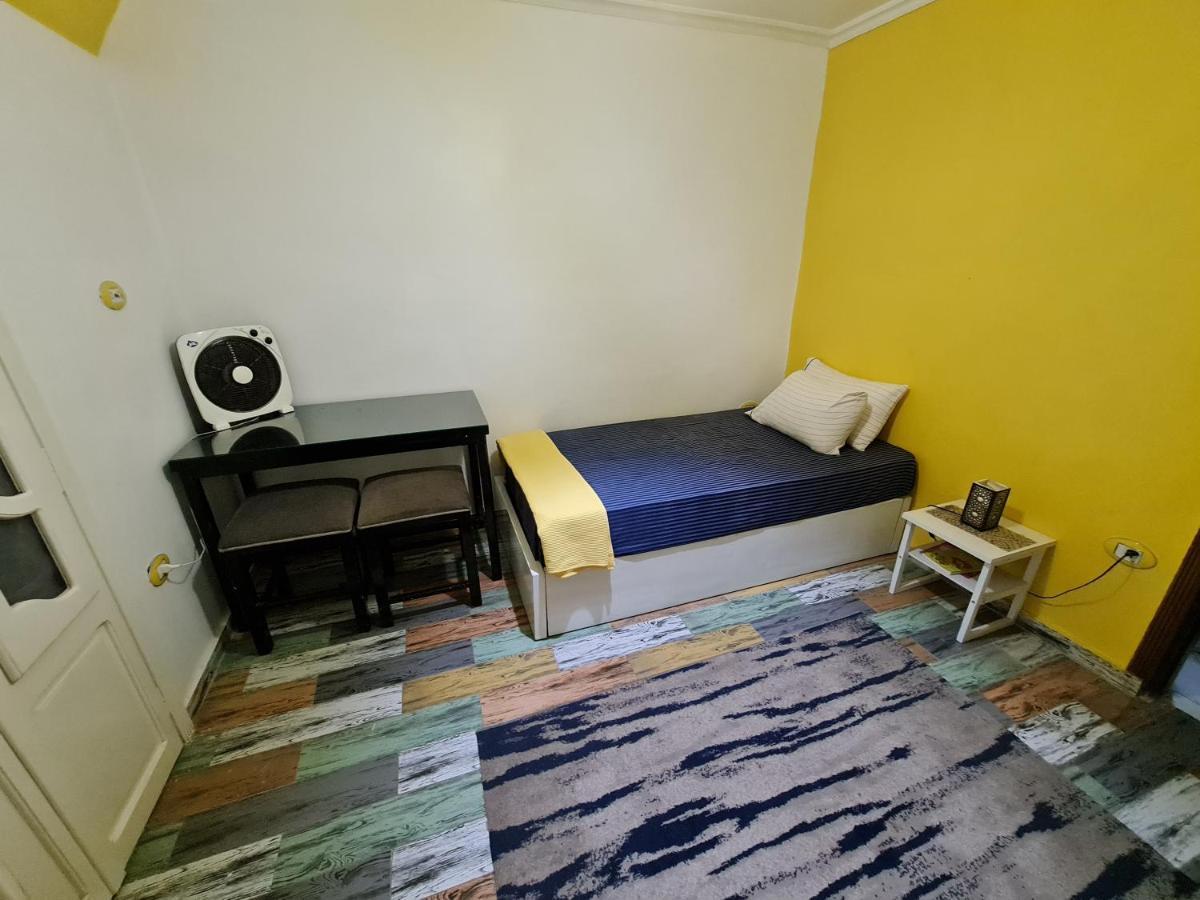 Sunny Modern Apartment With Good Internet, Near From City Center Of Alexandria Ngoại thất bức ảnh